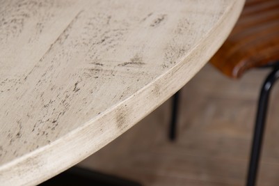whitewashed-tabletop-close-up
